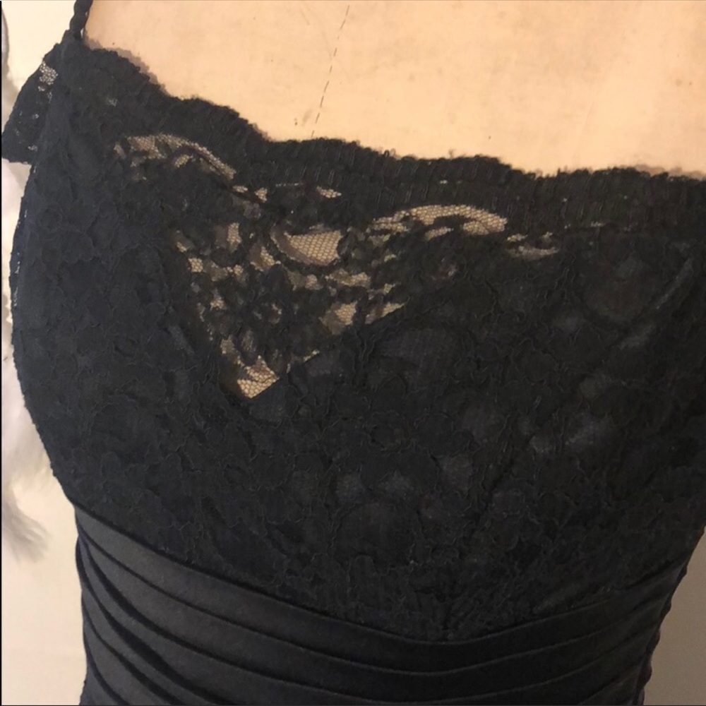Formal dress - Picture 3 of 4